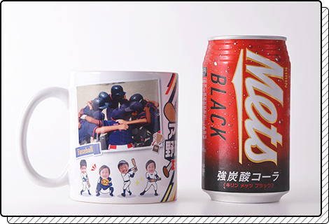 滑らかなつくりで口当たりのよい飲み口。持ち手は持ちやすく、使いやすいフォルム。